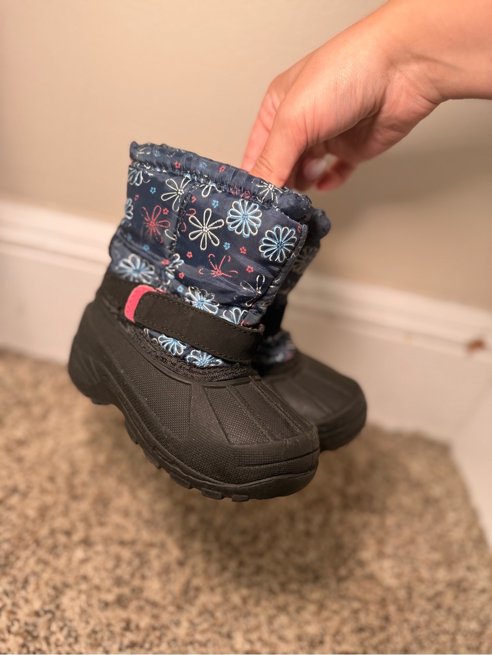 Kids Winter Boots Size 8